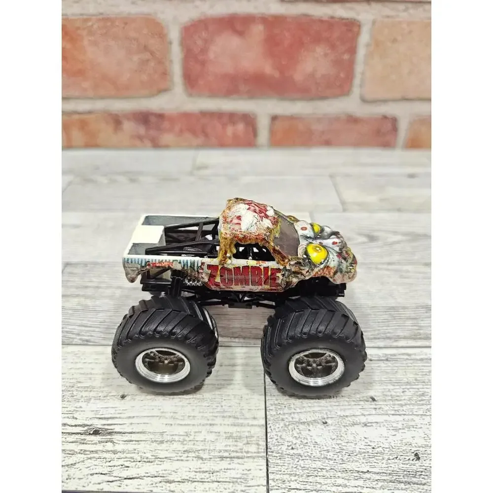 Hot Wheels Monster Jam Lot Scooby-Doo & Zombie Trucks Mattel 1:64